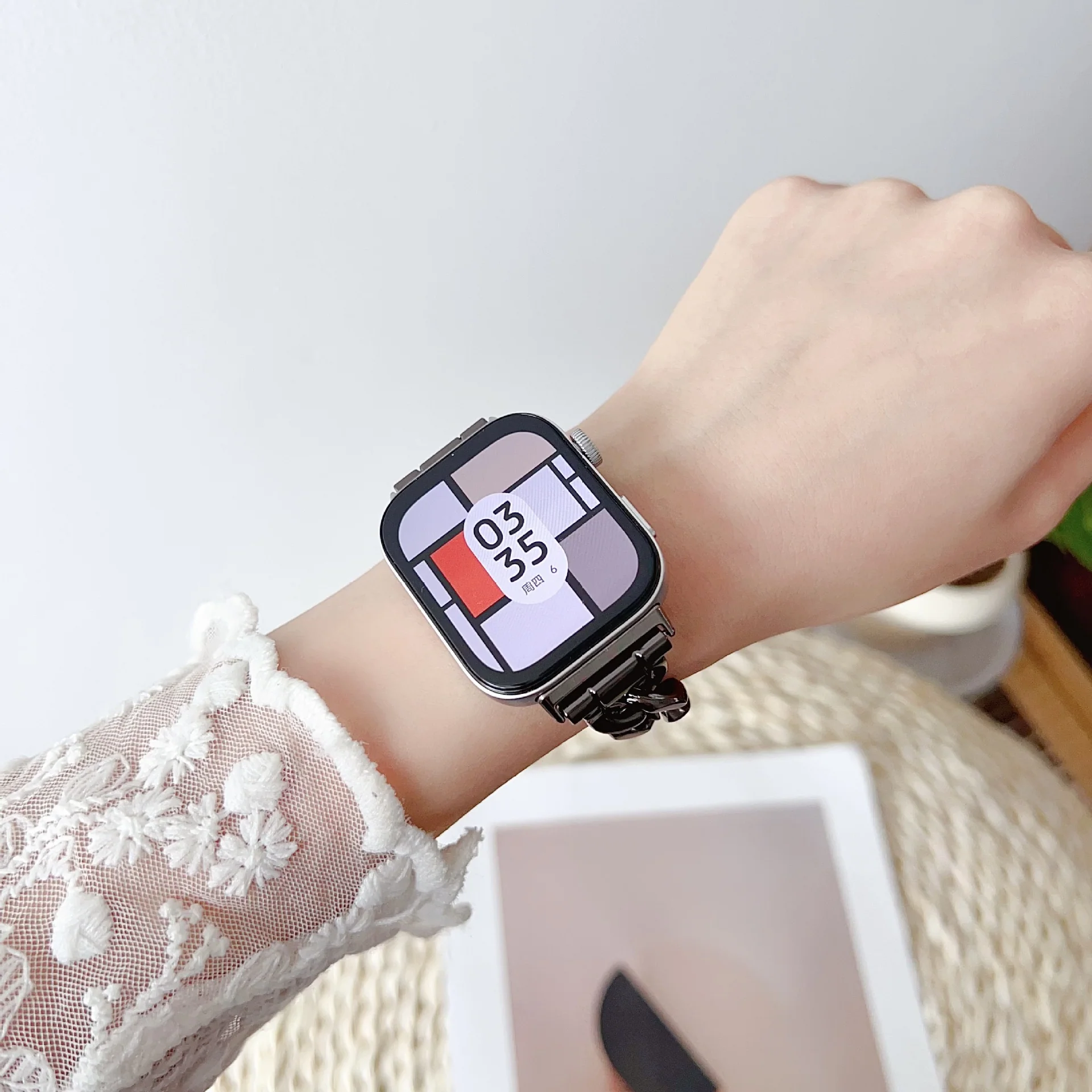 Luxury Bracelet for Apple Watch - Image 3