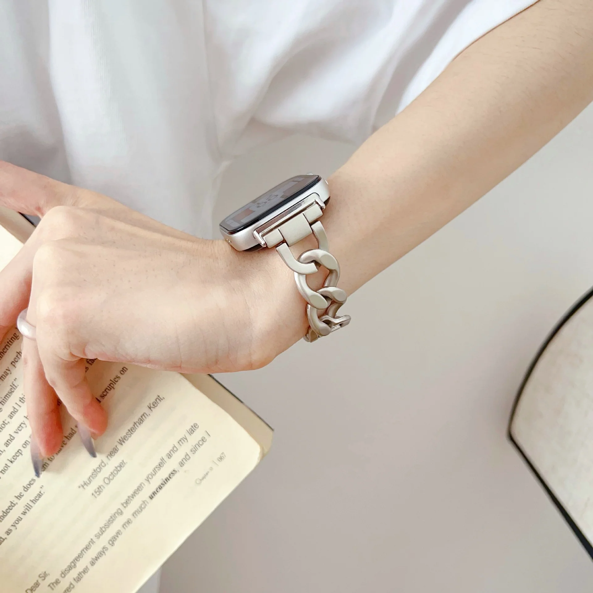 Luxury Bracelet for Apple Watch - Image 5