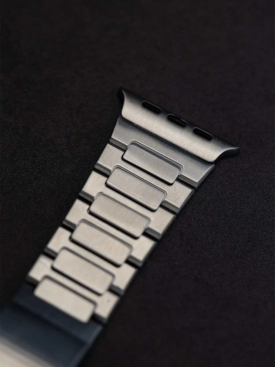 Old Money Luxurious Titanium Band - Image 5